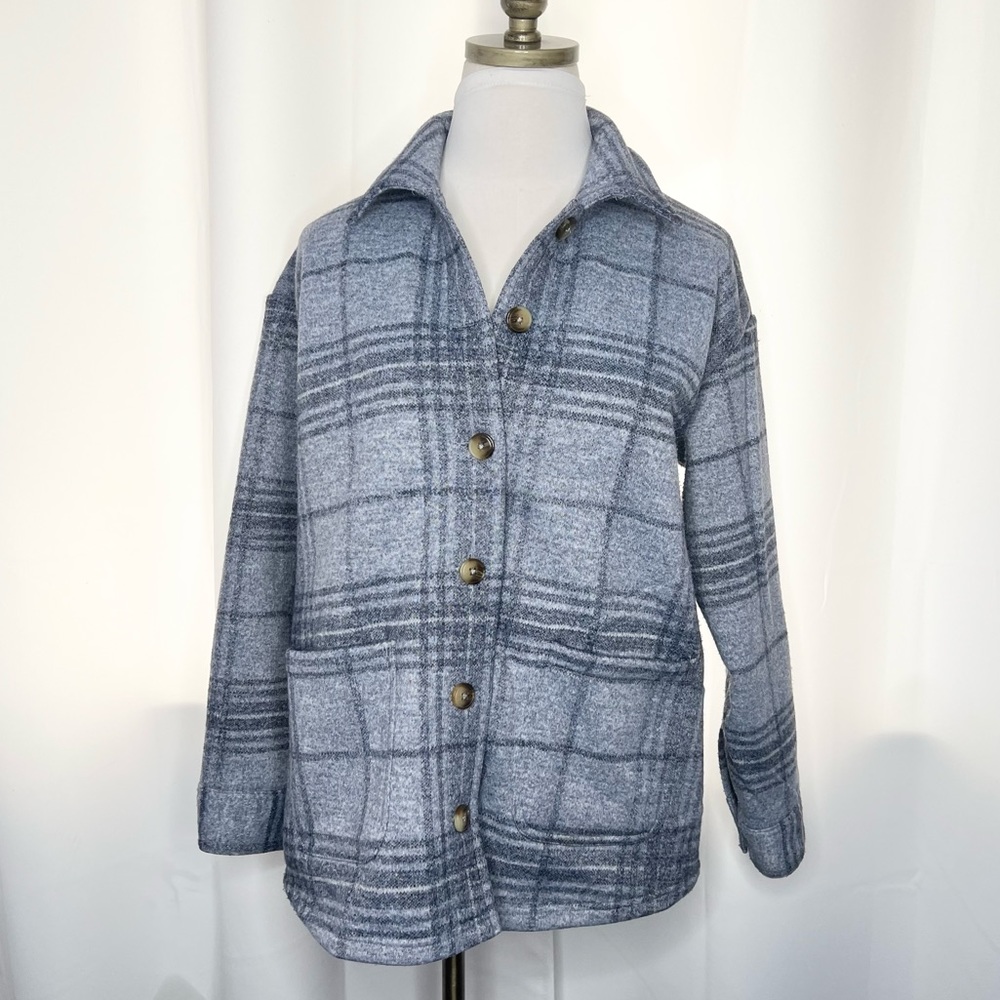 ❗️NWOT❗️  J. JILL Modern Heritage Print Shacket in Dusty Indigo - Picture 8 of 8